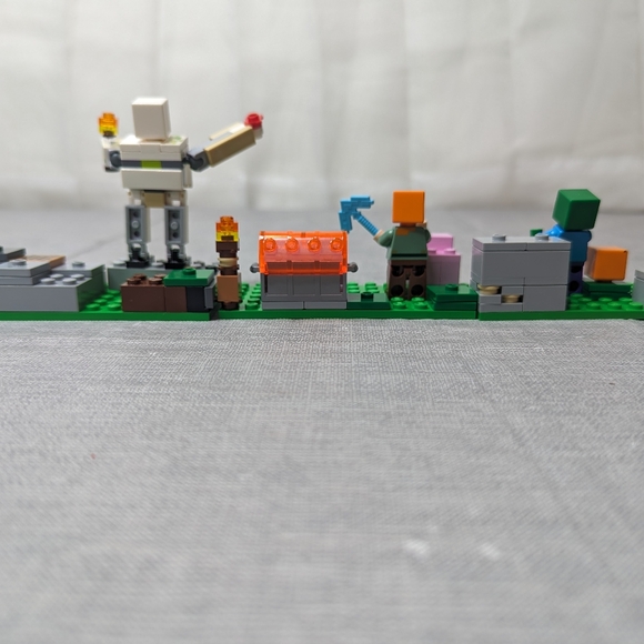 LEGO Minecraft 21123 The Iron Golem Pumpkin Steve Pig Minifigures Building Parts - Picture 11 of 16